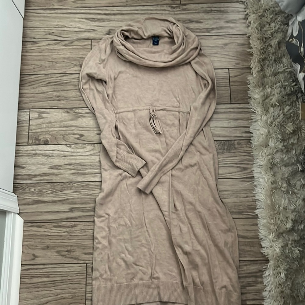 Old navy maternity cowl neck  sweater dress